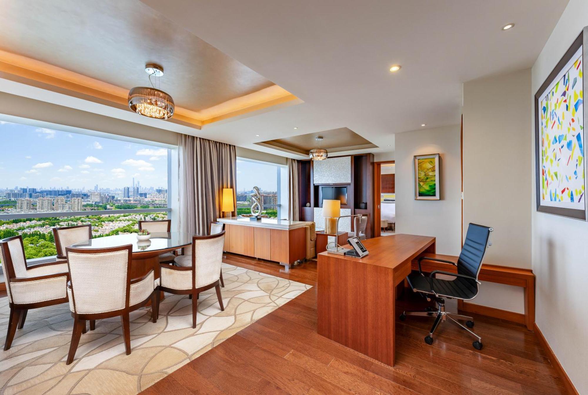 Holiday Inn Shanghai Pudong Kangqiao By Ihg - Free Shuttle Bus To Disney Land, Ins Swimming Pool Eksteriør bilde