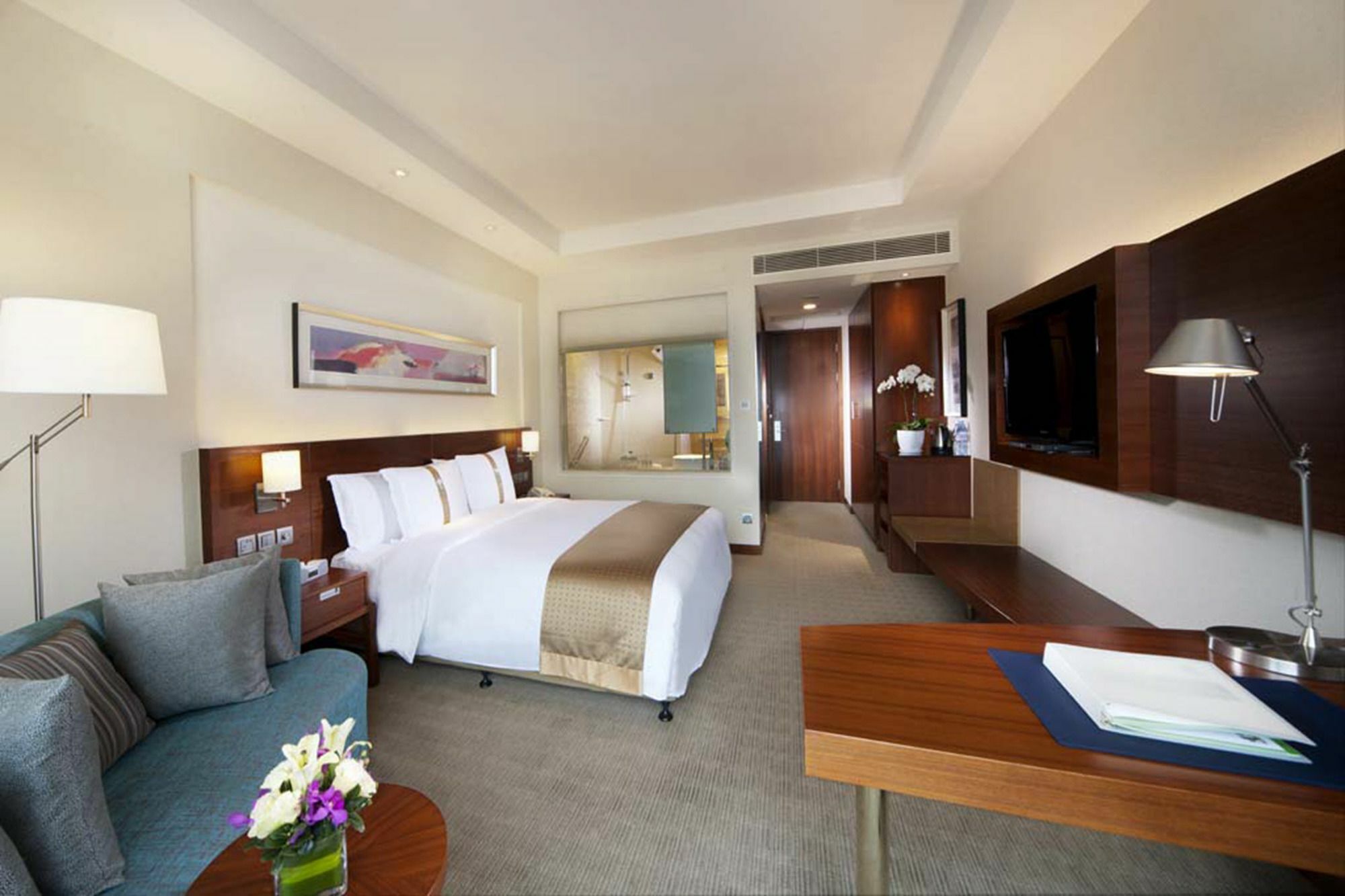 Holiday Inn Shanghai Pudong Kangqiao By Ihg - Free Shuttle Bus To Disney Land, Ins Swimming Pool Rom bilde